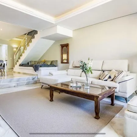 Fantastic Townhouse Nueva Andalucia, Marbella * Marbella