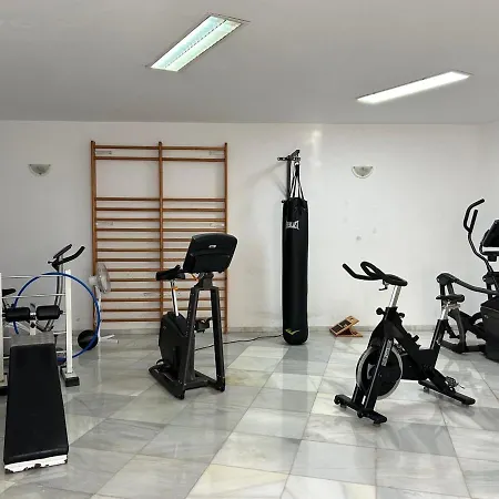 Fantastic Townhouse Nueva Andalucia, Apartment *