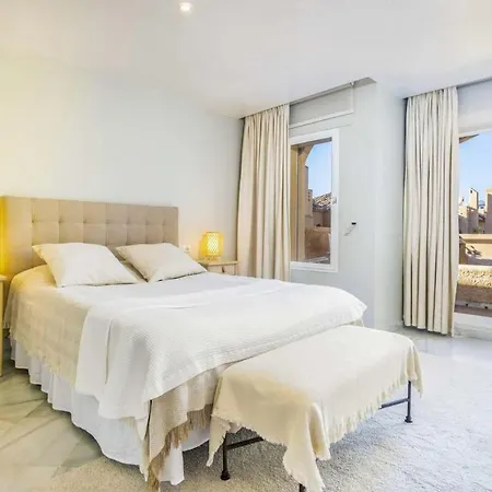 Fantastic Townhouse Nueva Andalucia, Marbella